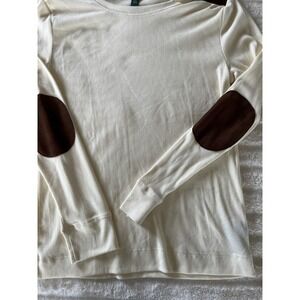 LRL Lauren Jeans Co Petite L Cream T Shirt with Arm Patches w/ Zippered Shoulder